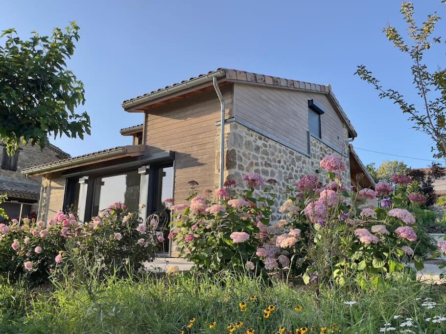 Gite De Charme 5 Etoiles Pour Couple Avec Sauna Et Jacuzzi Exterieurs Privatifs Peaugres Dış mekan fotoğraf